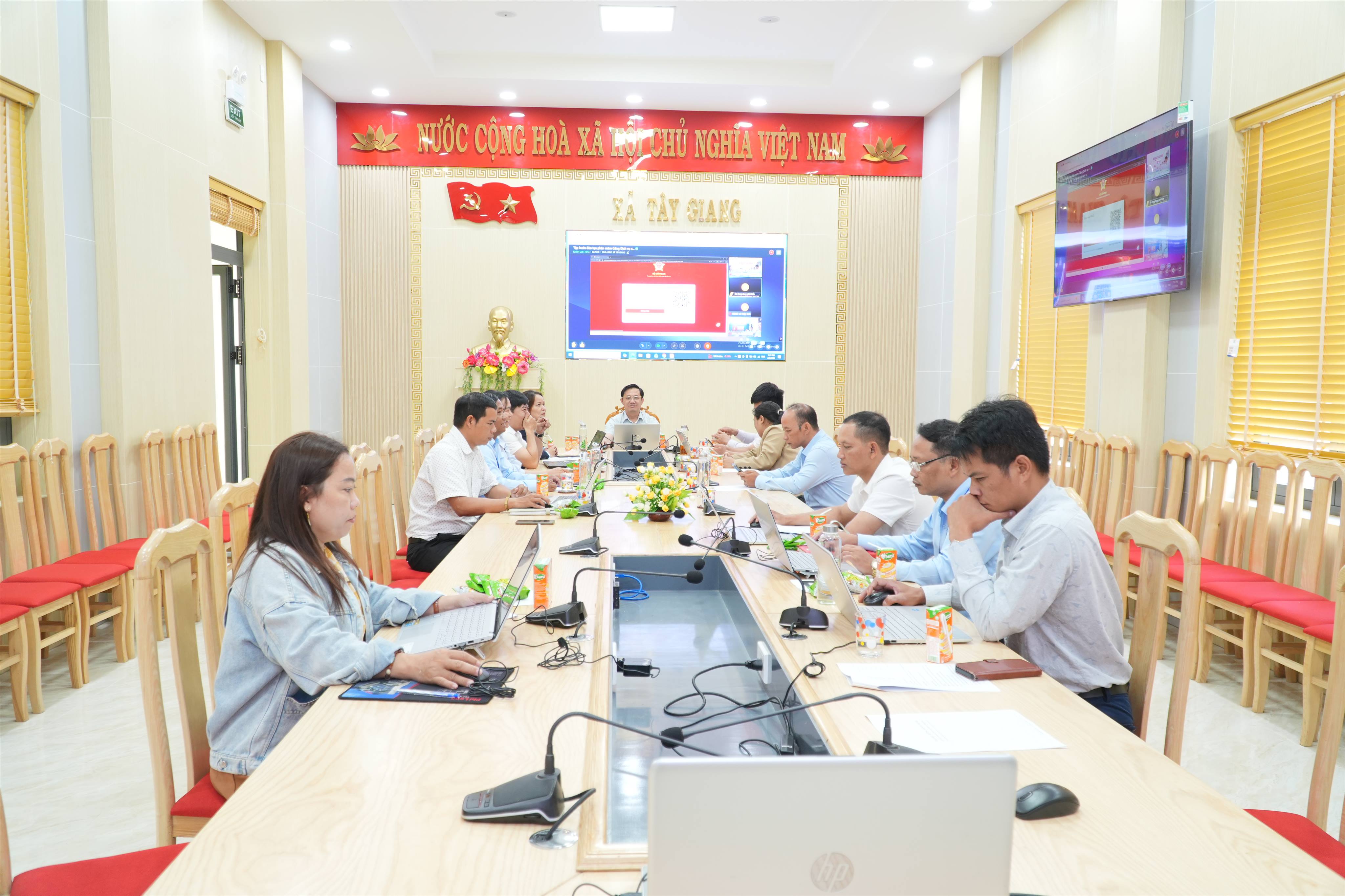 anh tin bai